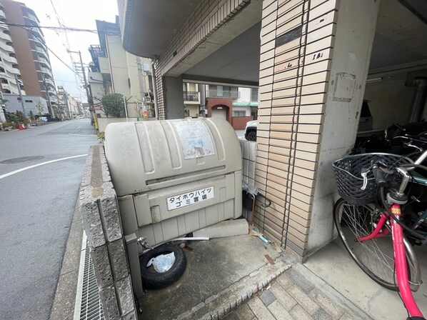 タイホウハイツ河堀口の物件外観写真